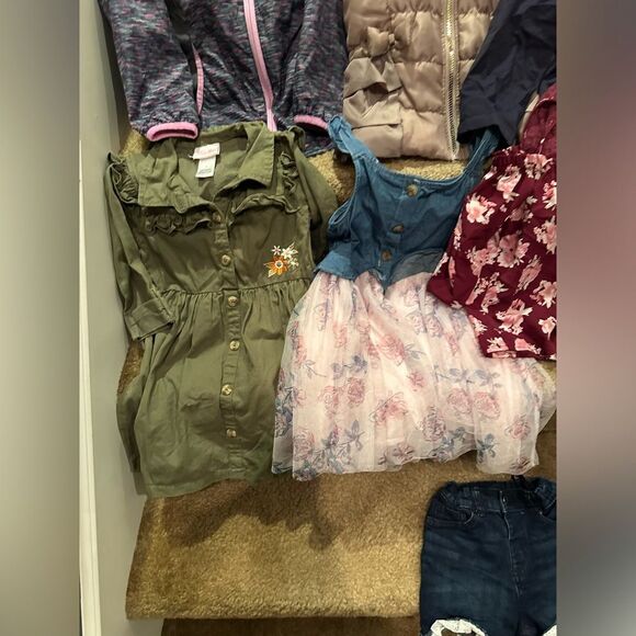 Bundle of Mixed Girls Clothes Size 5 - Picture 3 of 12